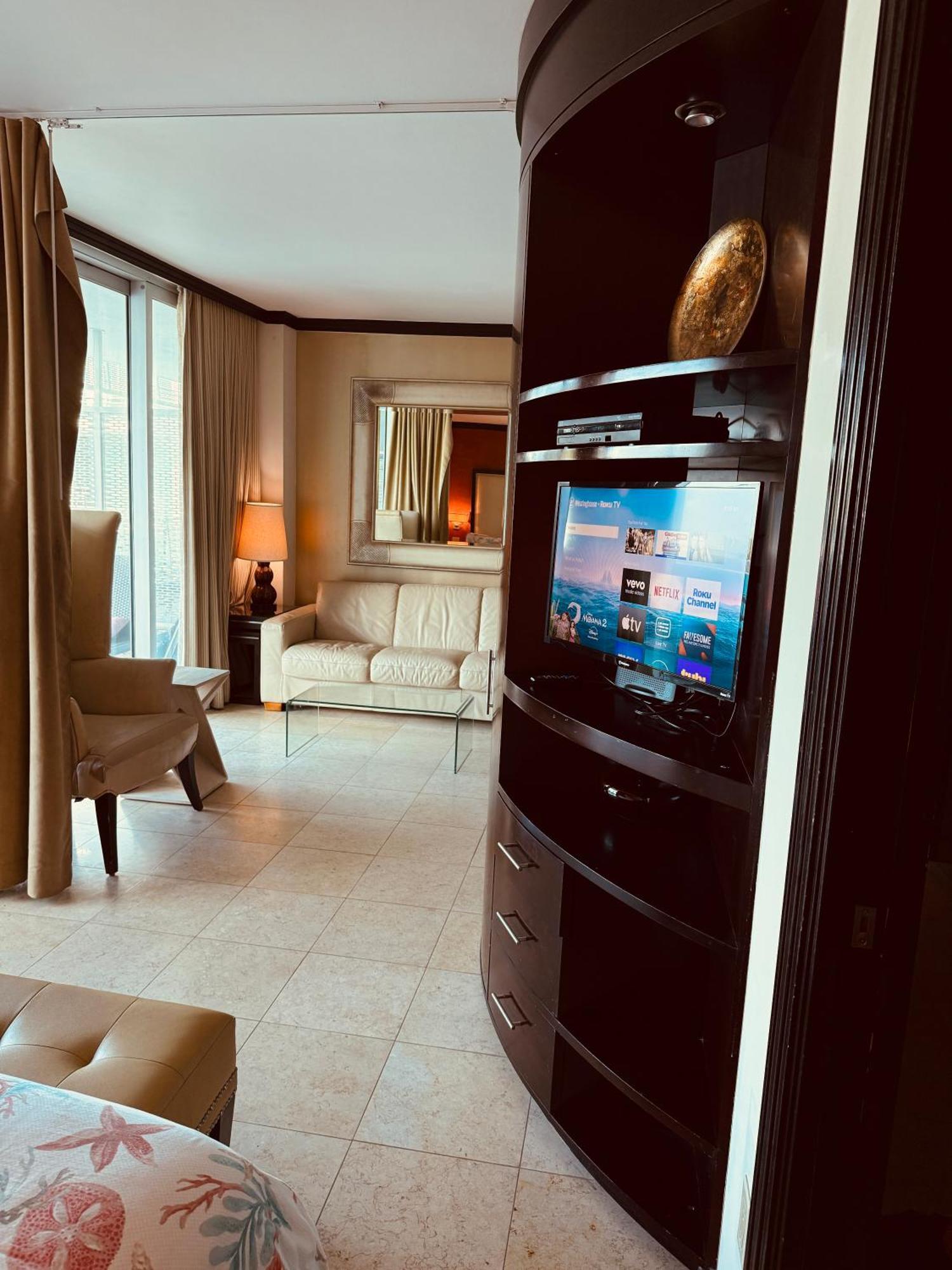 Apartment At De Soleil Hotel On Ocean Drive ميامي بيتش المظهر الخارجي الصورة